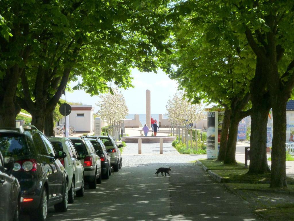 Strandhotel Villa Louisa & Appartementhaeuser Villa Josephine Und Villa Christine يوليوسروه المظهر الخارجي الصورة